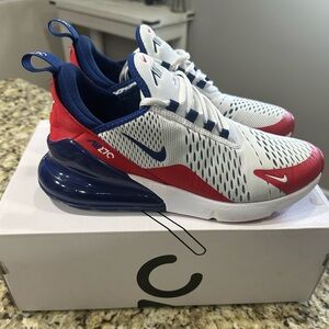 Nike Air Max 270
